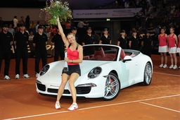 マリア・シャラポワ ― ポルシェ テニスグランプリで復帰